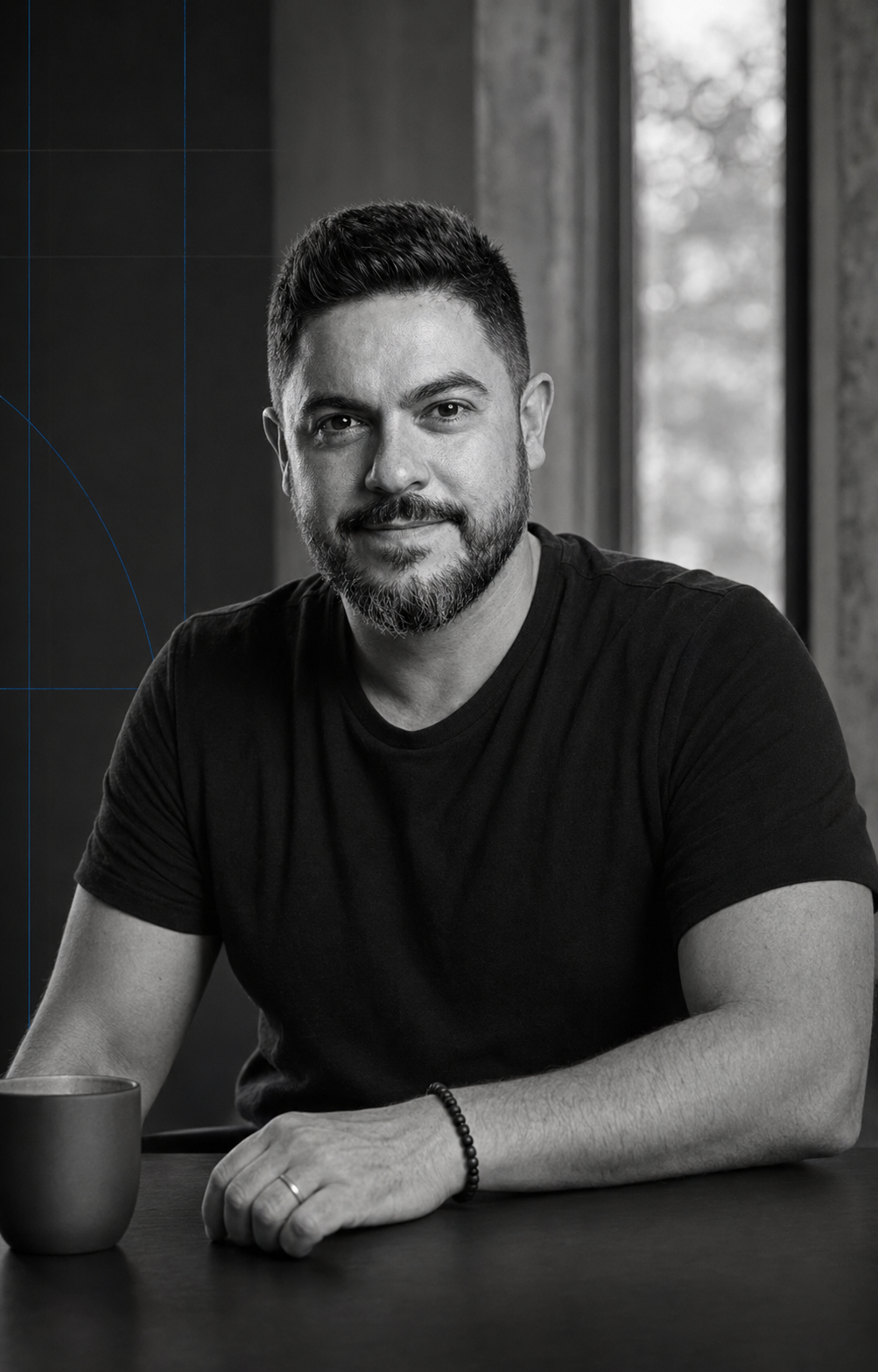 Retrato de Carlos Costa Jr., fundador da CJr Business